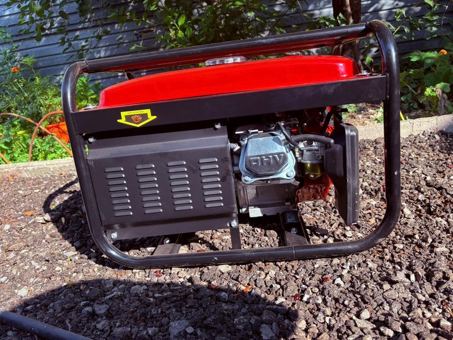 Продам генератора Хонда EG5500CXS