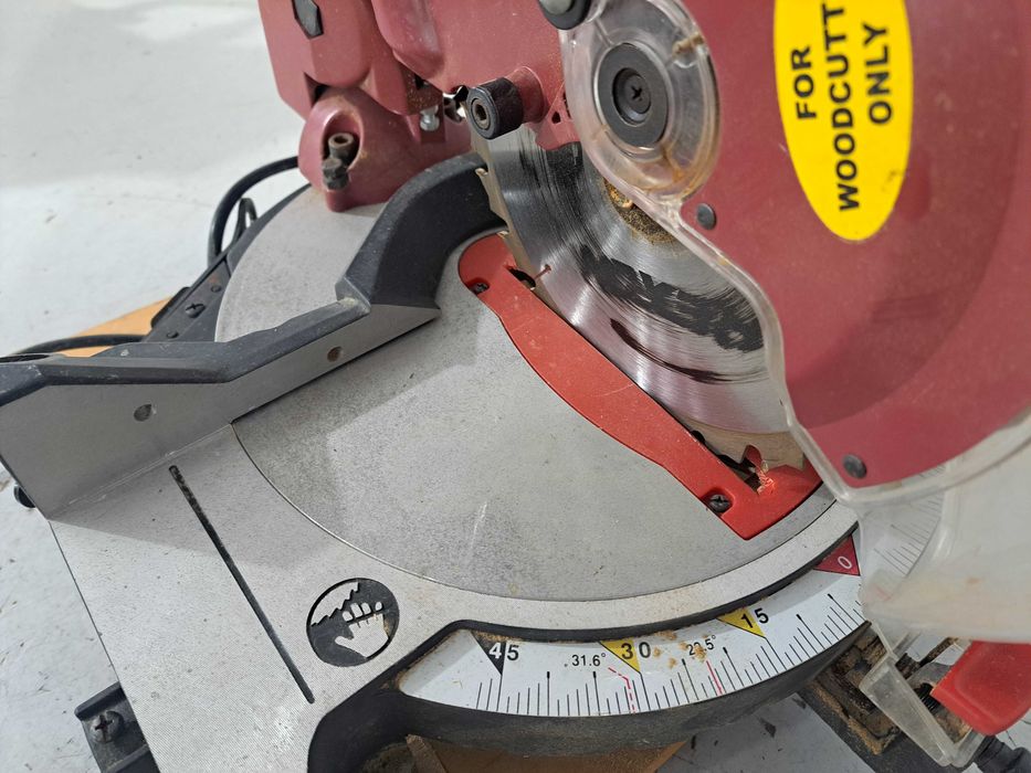 Циркуляр пендула - Rexon 1300 W