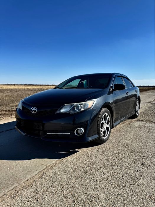 Продам Camry v50 se 2013 года