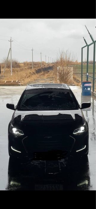 Chevrolet onix premier