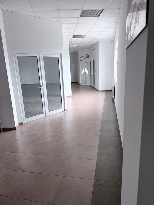 Дава се под наем Офис в София, Дружба 2 - 150 кв.м за 612 € - Снимка #2