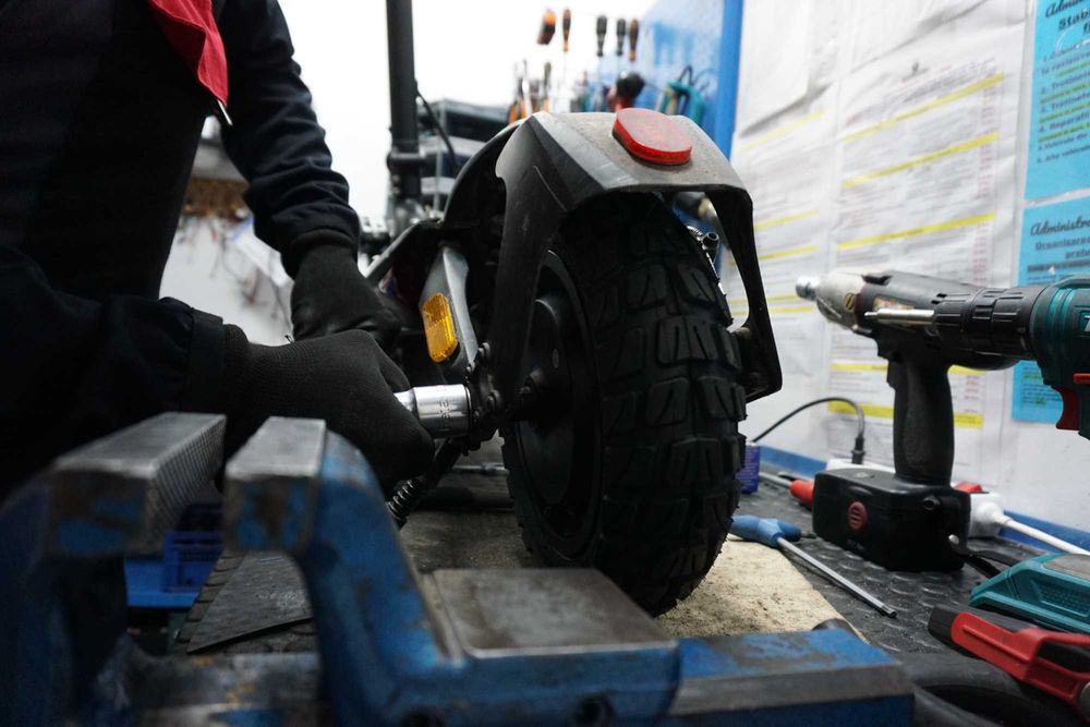 Cautam asociat partener mecanic electronist vehicule electrice Oradea