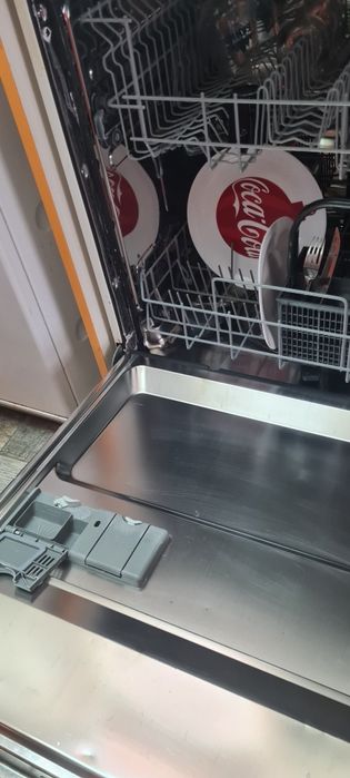 Съдомиялна машина AEG 60cm