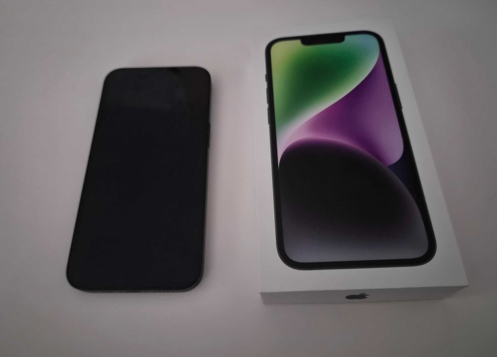 Iphone 14 negru cu incarcator