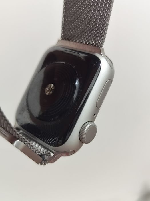 iPhone 12 +apple watch se