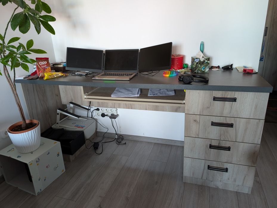 Birou modern cu 4 sertare, 200×60×85 cm