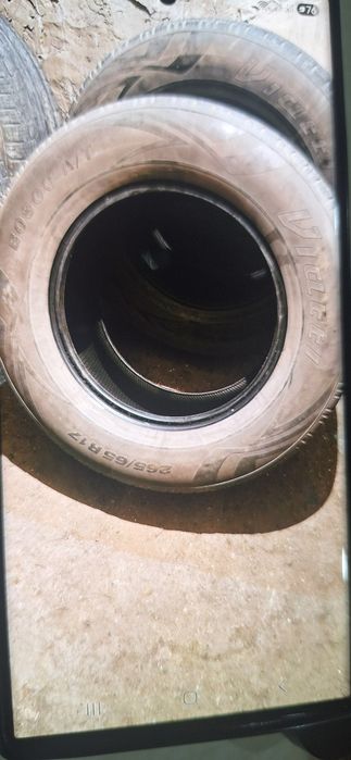 Продам шины на 17