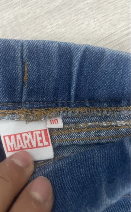 Blugi marvel 110 cm