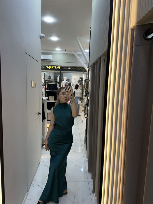 Продам платье 6500