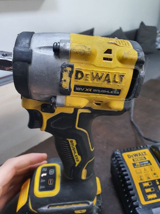 удърен гайковерт DeWalt DCF922n 18V оригинален!