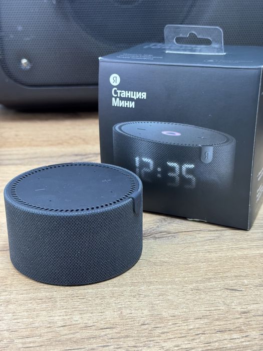 Яндекс Алиса мини с часами