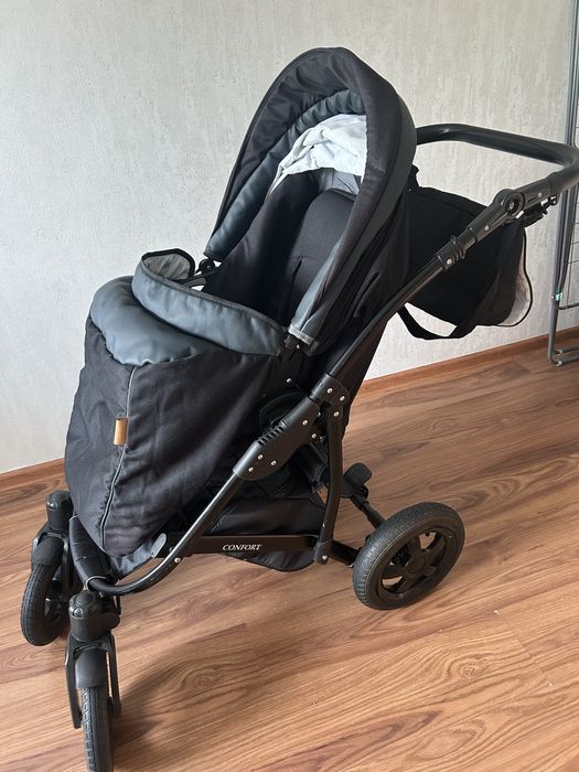 Коляска Pituso Confort