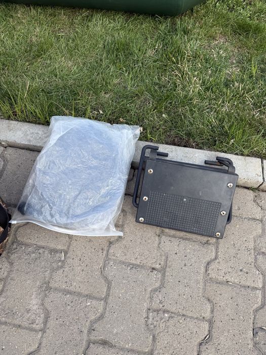 Продам лодку с мотором