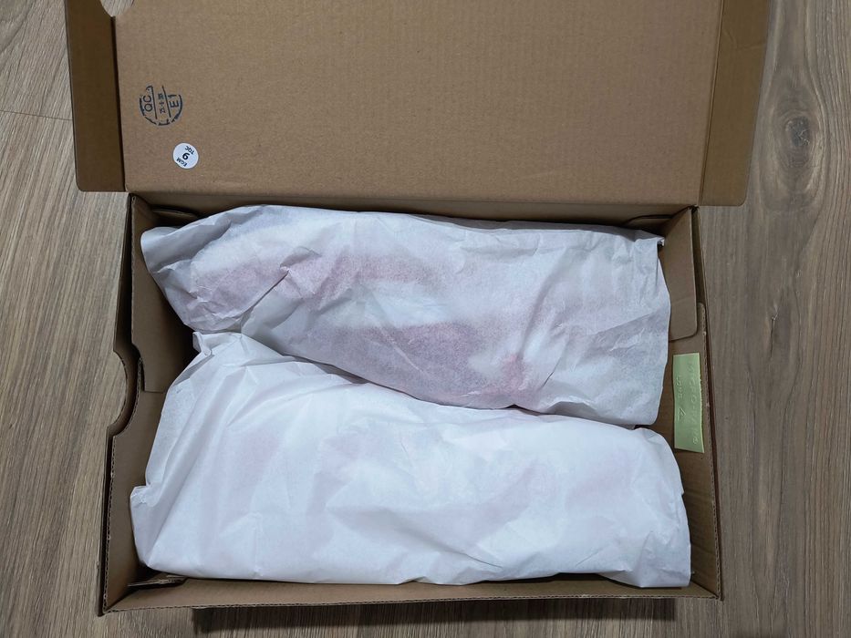 ERS World Shoes - Reebok