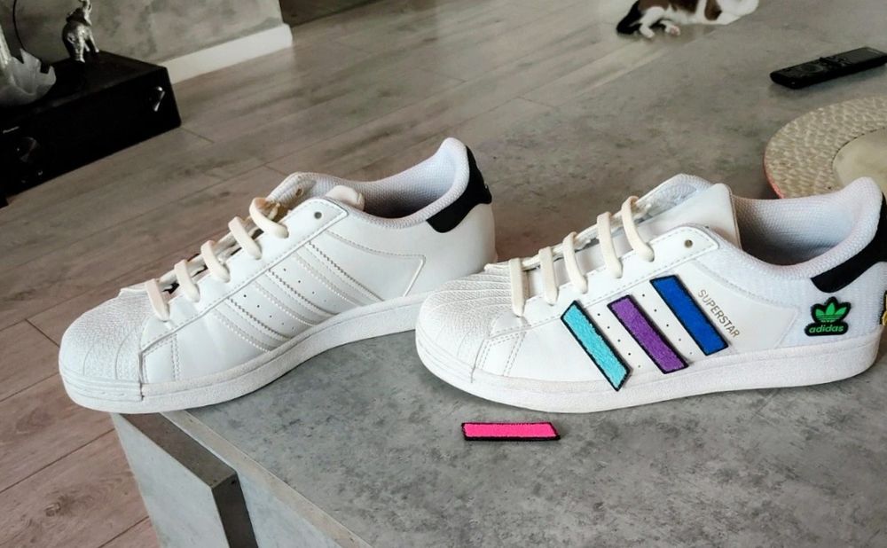Adidași super star