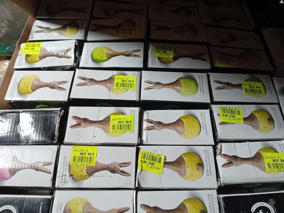 Figurine decor. Pret 150 lei pentru 50 bucati