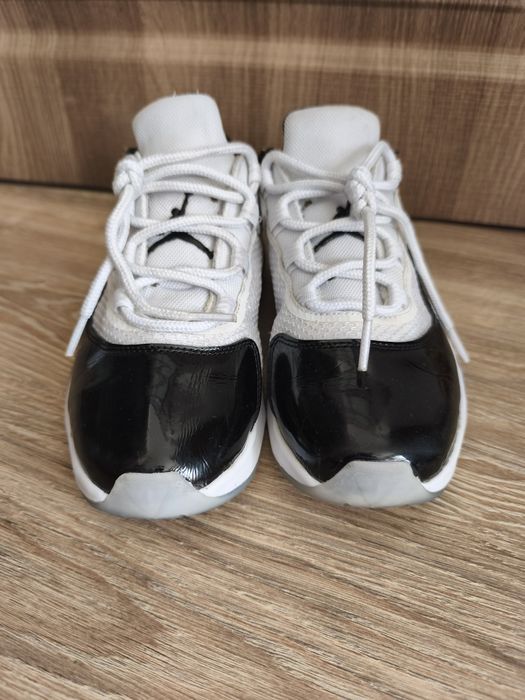 Детски маратонки Air Jordan UK4 5 EUR-37.5