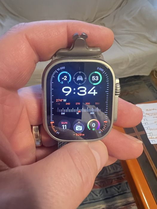 Apple watch ultra 2 natural titanium