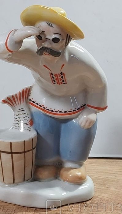 Статуэтка СССР  рыбак  в отл сост  винтаж