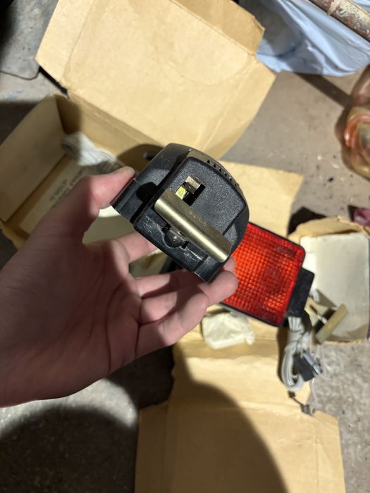 Стопове задни става за камиони и тн!