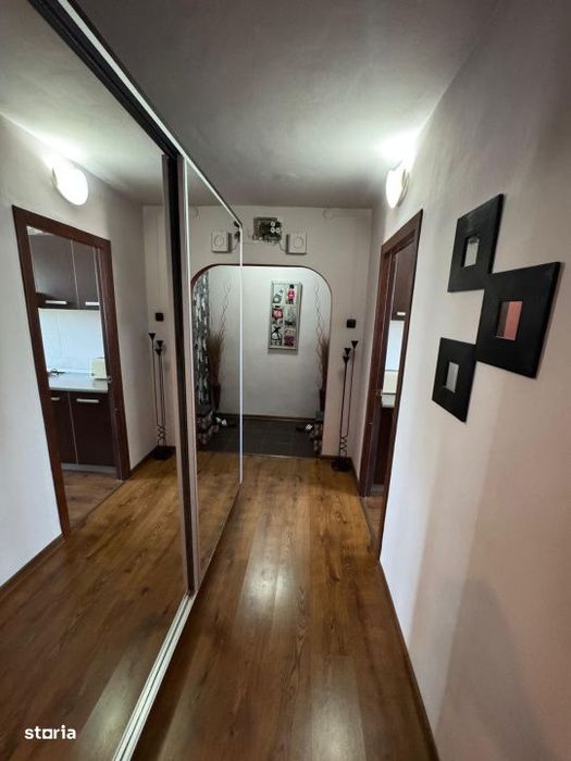 Apartamenr 2 camere, 54 mp, zona Brazda