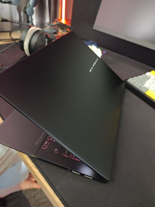 Продам Asus Vivobook S14