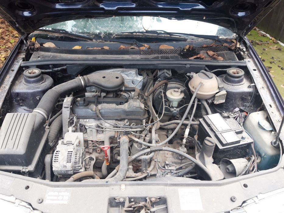VOLKSWAGEN Vento 1995 — imagine 5