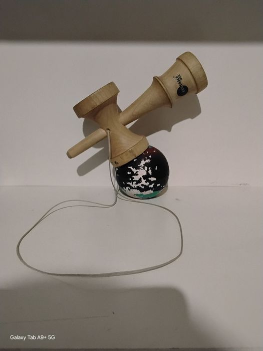 Kendama USA pro model Make Waves