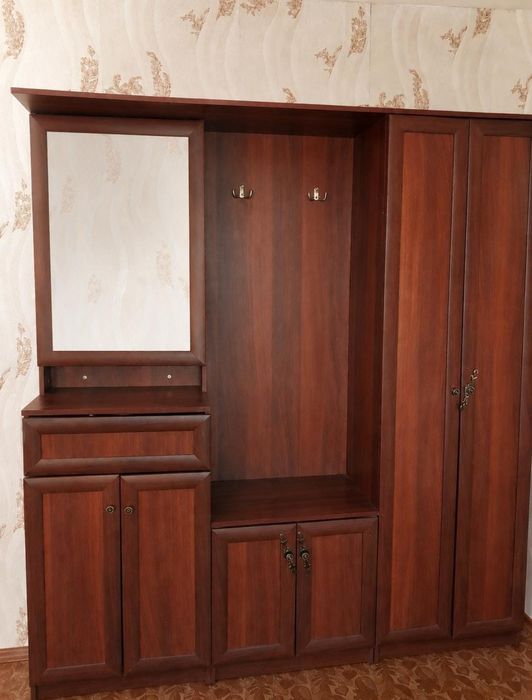 Срочно продаю шкаф!