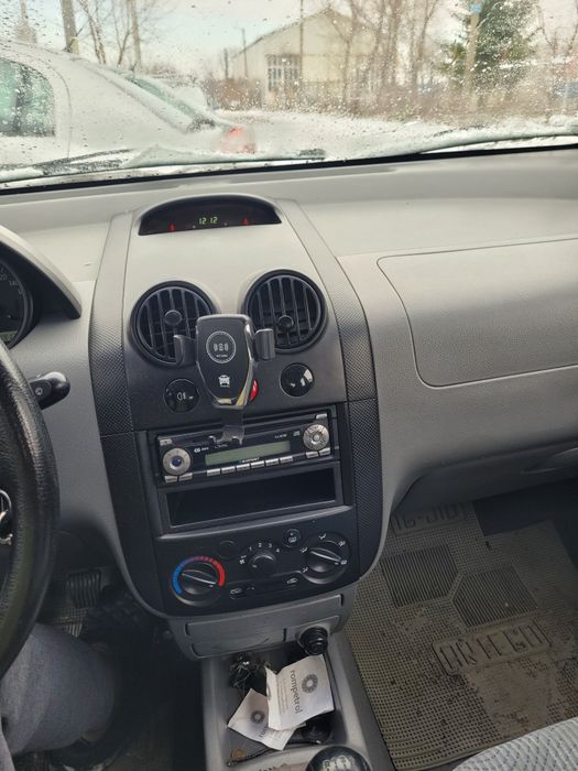 Vând Chevrolet Kalos