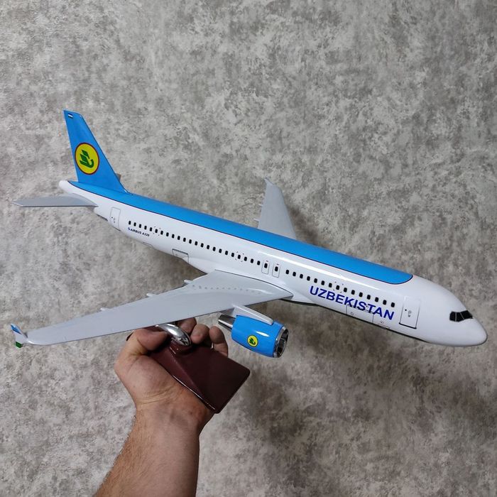 Самолёт Airbus-A320-Uzbekistan-Airways (солидный подарок) НА СКИДКАХ !