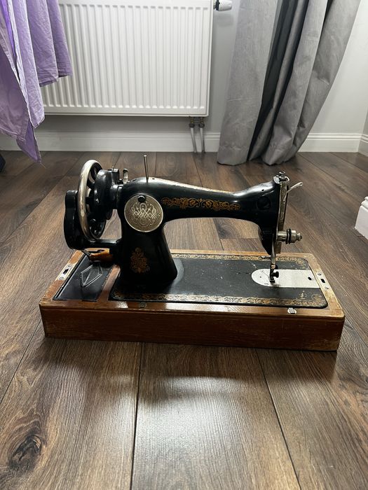 Швейная машинка ПМЗ