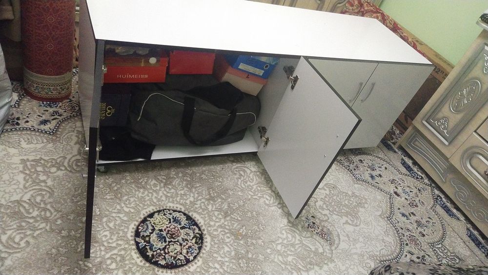 Magazin Uchun Mini Shkaf