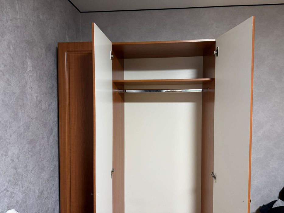 Продам шкаф 3-створчатый