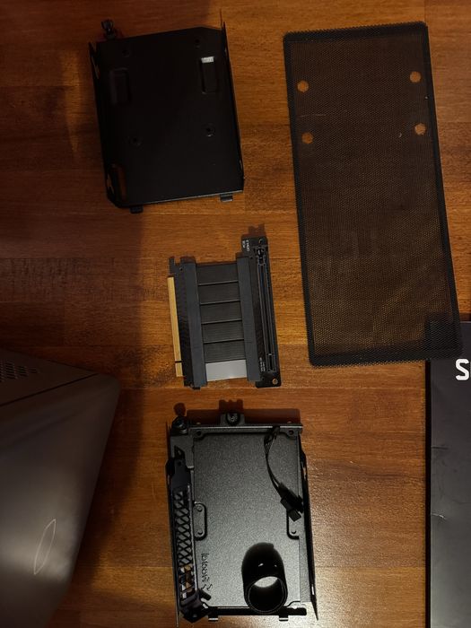 Carcasa Cooler Master NR200P V2