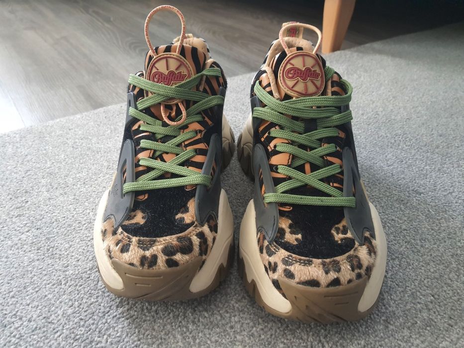 Обувки BAFFALO нови