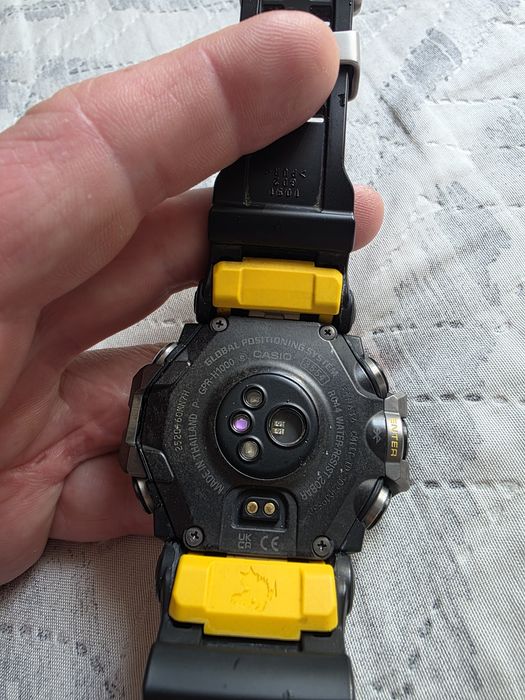 CASIO G-Shock GPR H-1000 напръскан.