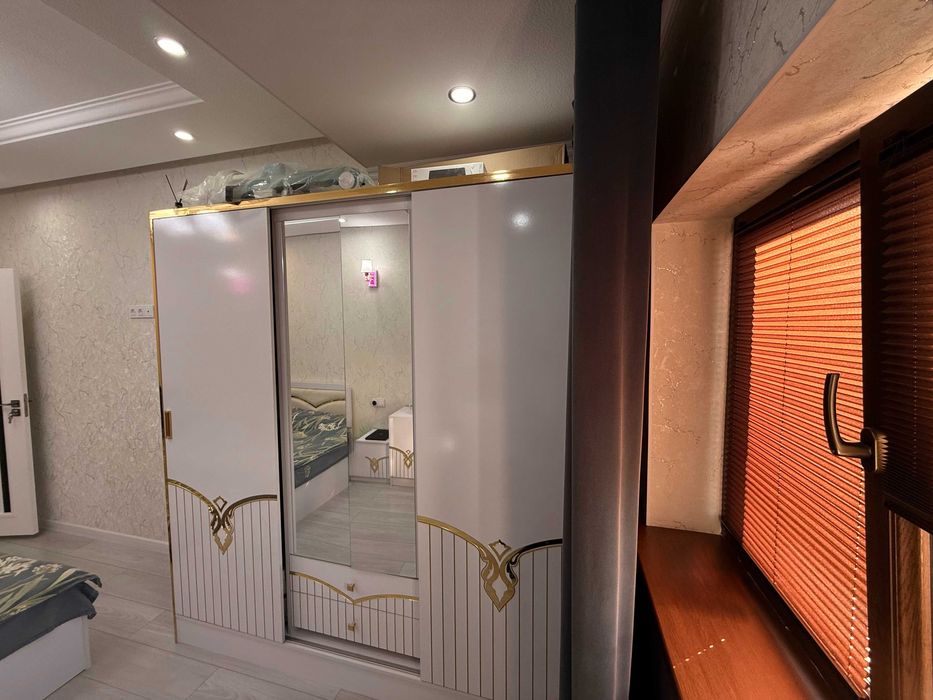 3-х комнатная квартира-студия с мебелью в центре города