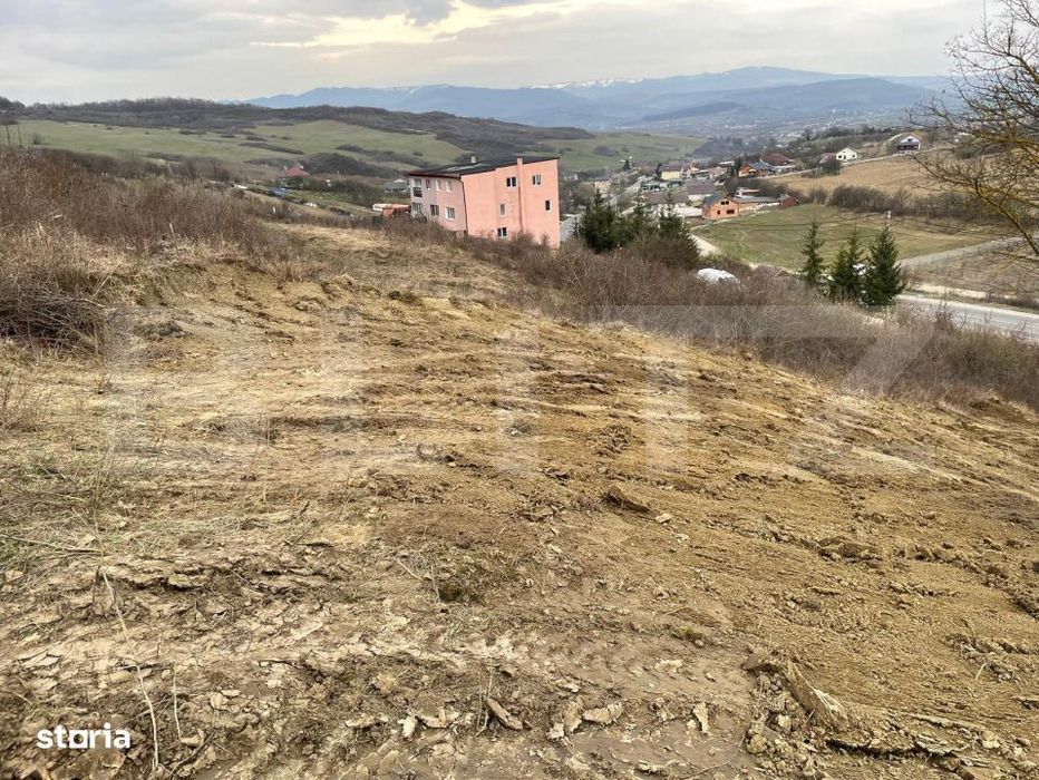 Teren intravilan 1.525 mp – Valea Jelnei, aproape de Bistrita, negoc