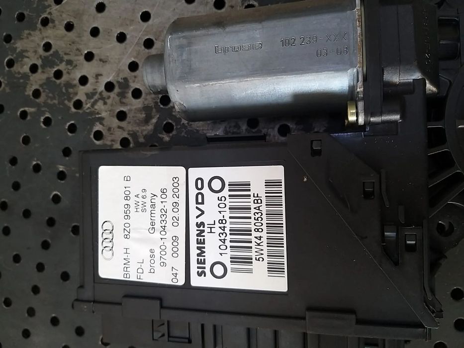 Motoras macara stanga spate audi a2 8z0 0130821767 8z0959801b 9700104332106 5wk48053abf