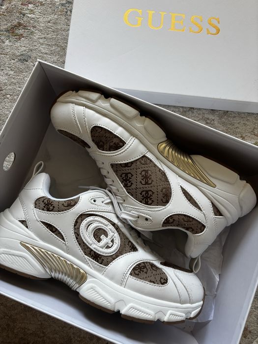 Маратонки Guess