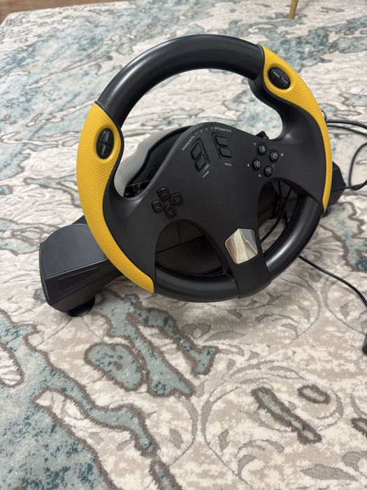 Volan Myria PS4 si Xbox
