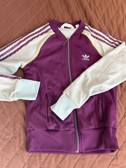 Adidas суичер. Перфектно състояние