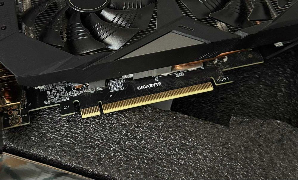Gigabyte GeForce GTX 1660 Super Gaming OC – Перфектна, Пълен комплект!