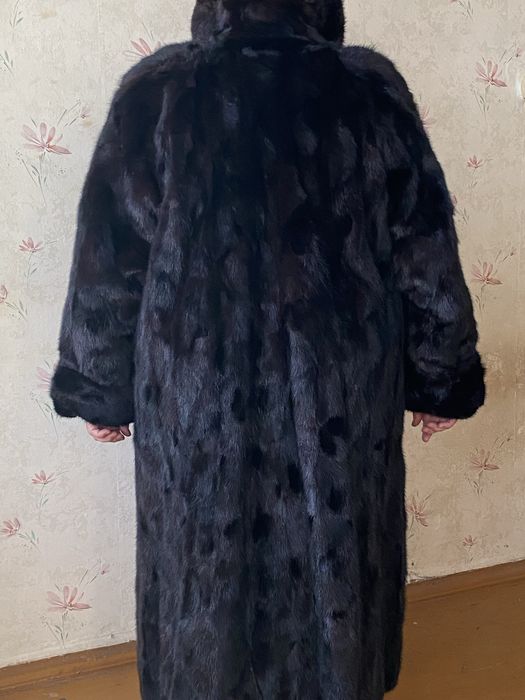 Продам норковую шубу