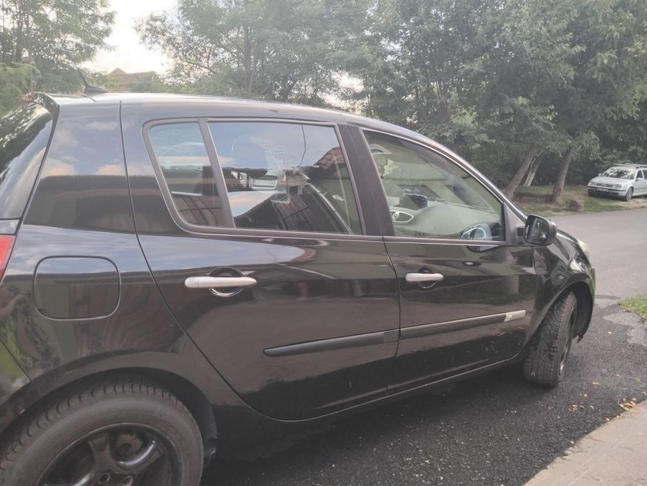 Vând mașină-Renault Clio