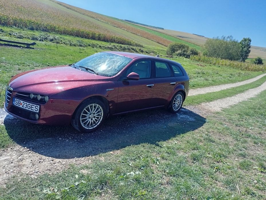Vând alfa Romeo 159 sportwagon