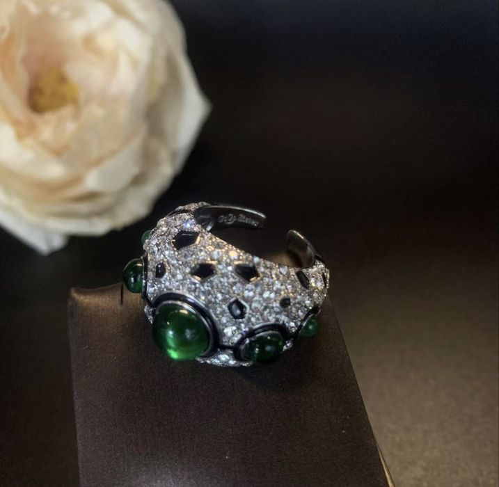 Әйелдер сақина и сырға