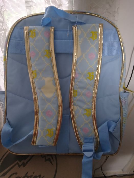 Ghiozdan Beauty nou 100 de lei