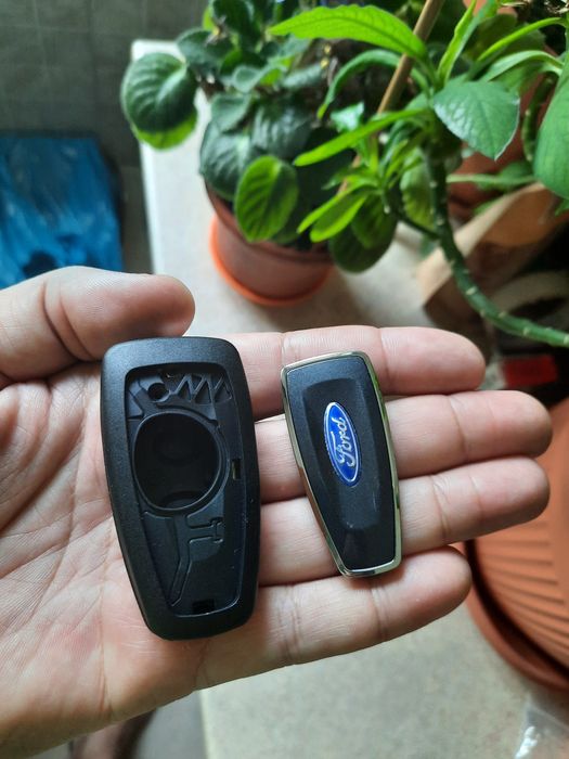 Carcasa cheie FORD Focus, Mondeo, Fiesta, Transit cu 3 butoane briceag